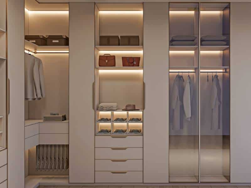 ארון הזזה עם חלוקה לתאים