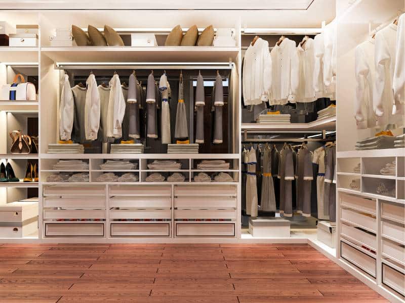 חדרי ארונות פתוחים