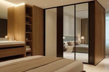 ארונות הזזה בשילוב מראה מחולקת: העיצוב הגיאומטרי שמוסיף לבית